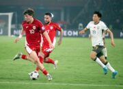 Beckham Putra Diospek Jay Idzes usai Timnas Indonesia Kalahkan China di SUGBK