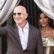 Jeff Bezos Resmi Menikah, Hadiahi Lauren Sanchez Kalung Rp82 Miliar