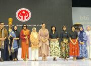 Potret Menawan Kahiyang Ayu di Penutupan IFW 2025, Elegan dengan Tenun Samosir Bergaya Kimono