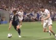 Tandukan Daichi Kamada Robek Gawang Timnas Indonesia, Jepang Unggul 2-0