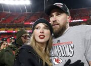 Taylor Swift Bantah Sudah Menikah dengan Travis Kelce, Beri Kode Masih Pacaran