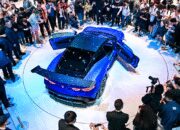 Versi produksi Denza Z terlihat menyerupai desain Porsche 911