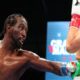 Terence Crawford Eksploitasi Pukulan Tubuh untuk Kalahkan Saul Canelo Alvarez
